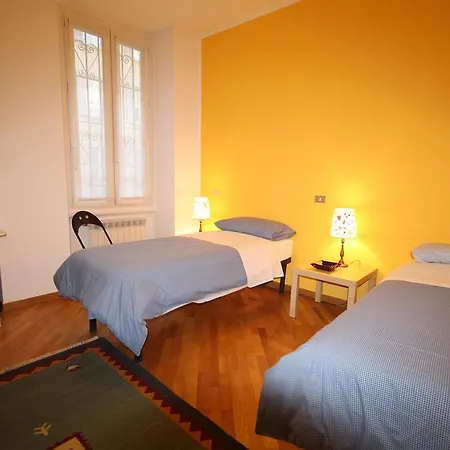 Leone Apartment *